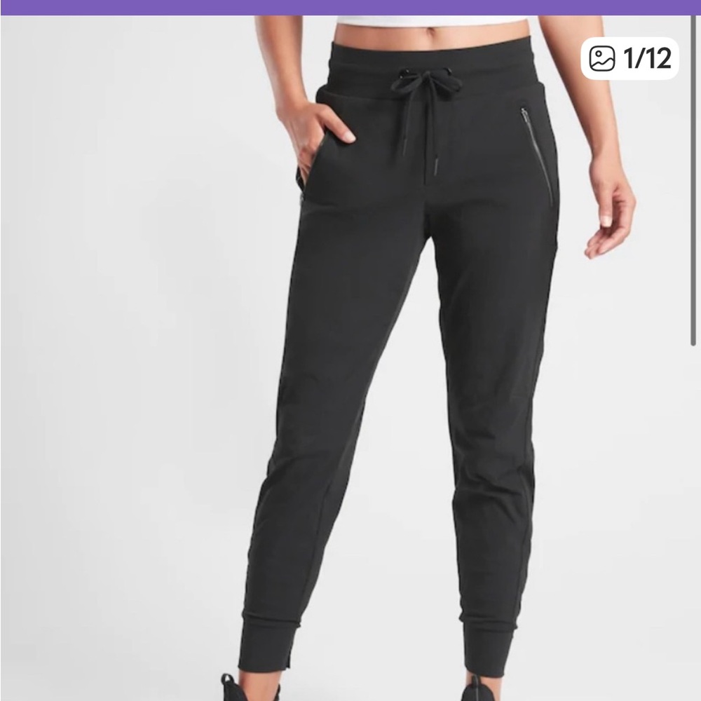 Athleta Trekkie North joggers. Black Jogger Pants with Zipper Pockets